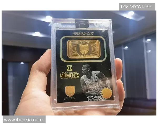 帕尼尼球星卡足球金折限量版收藏品价值解析与市场走势分析